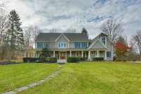 Pond + Gazebo: Expansive Hudson Valley Escape! - 4 estrellas
