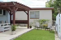 4 Mi to Shore: Family Home in Daytona Beach - Homestays