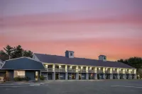 Yankee Clipper Inn, SureStay Collection by Best Western