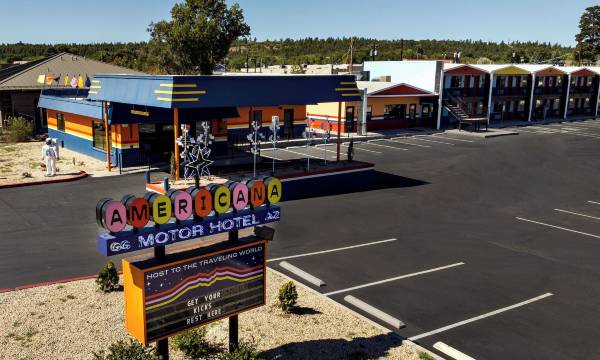 Americana Motor Hotel