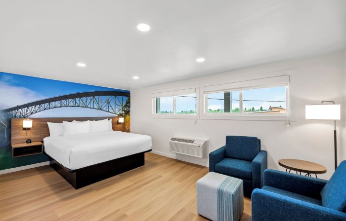 Clarion Pointe Mount Vernon - Burlington