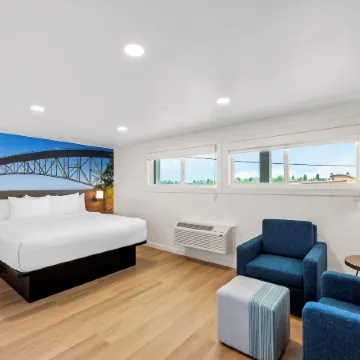Clarion Pointe Mount Vernon - Burlington