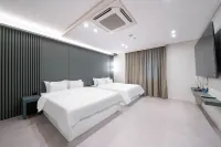 Cheongju Hotel Urbanty - 2 stjerner