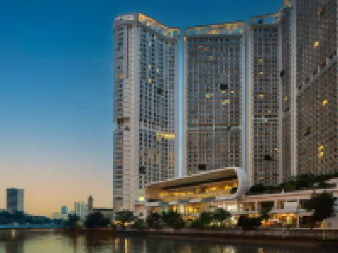 Novotel Suites Manila at Acqua Hoteles cerca de The Columbia Tower