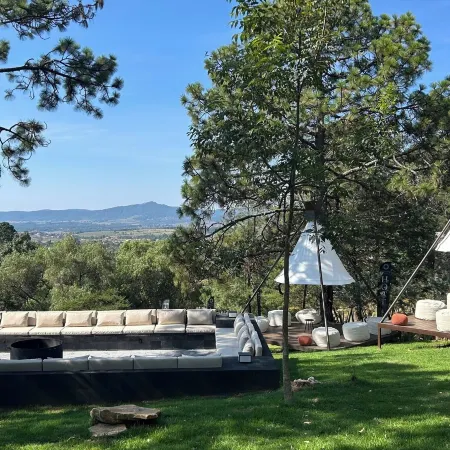 Serenzzo Hotel & Cuisine
