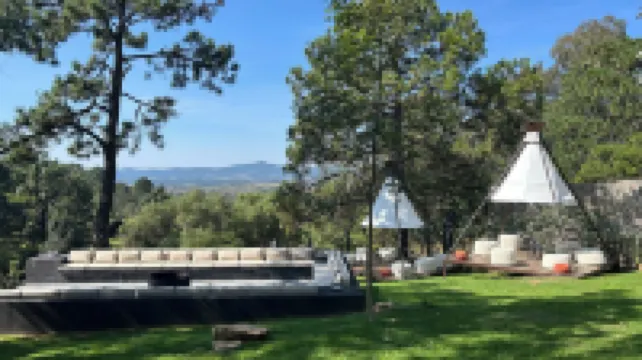 Serenzzo Hotel & Cuisine