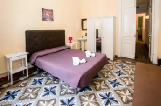 Hostal Balmes Centro