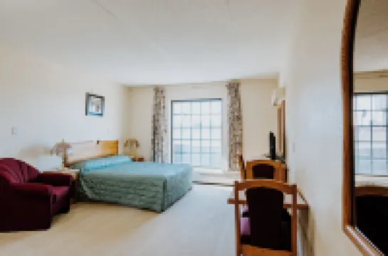 นิว อิมพีเรียล อินน์ โคลด์ เลค