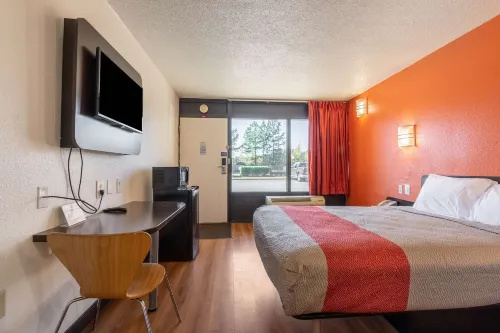Motel 6 Little Rock, AR - West - 2-Star