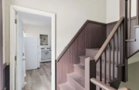 Cozy Adventure Filled Escape Free Parking 2 Bedroom Apts