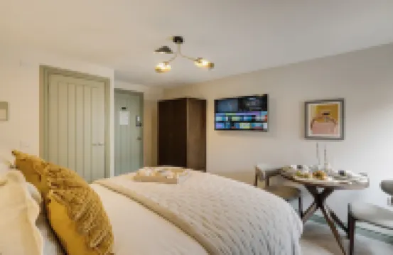 Your Apartment | Hotwells | No.3