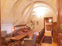 Kismet Cave House