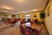 Super 8 by Wyndham Glenwood - bar