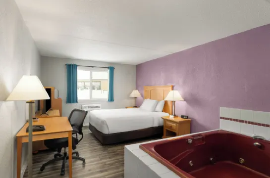 Sauk River Inn & Suites, a Travelodge by Wyndham
