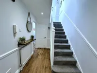 Melanie's Cottage - parking