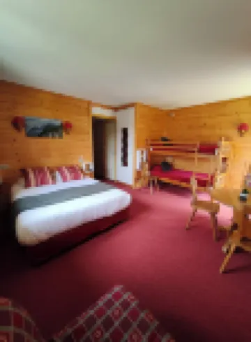 Logis Hotel les Playes