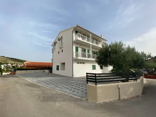 Apartments Pulic