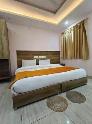 Yog Namah Hotel & Cafe Hotels in 