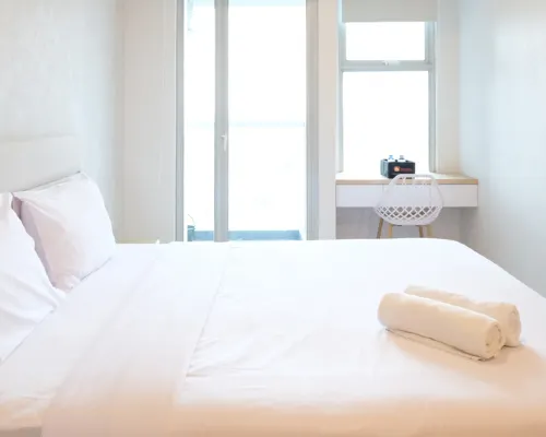Cozy Stay Studio Connected with Mall at Supermall Mansion Apartment By Travelio Hotels in Sambikerep