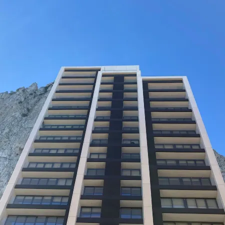 E1 Suites & Spa Aparthotel Style - Gym & Spa