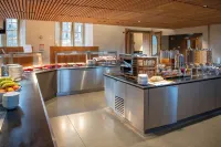 West Court - Cambridge - Campus Accommodation - breakfast