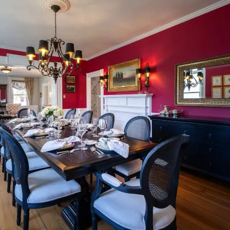 34 State "Historic Luxury Suites" Skaneateles