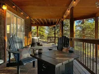 HotTub / Coffee Bar / GameRoom / Indoor Fireplace / Views / Quiet / Washer Dryer