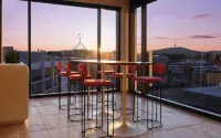 Burbury Hotel - خلابة