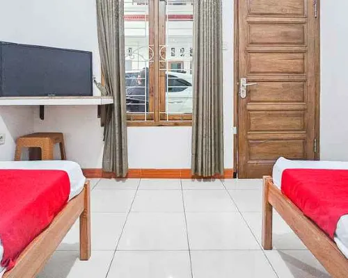 RedDoorz Syariah Near Citimall Sukabumi Hotel a Cikole