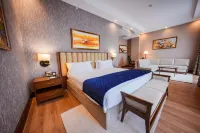 Wellborn Luxury Hotel