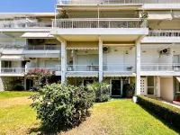 Beachside Retreat in Glyfada