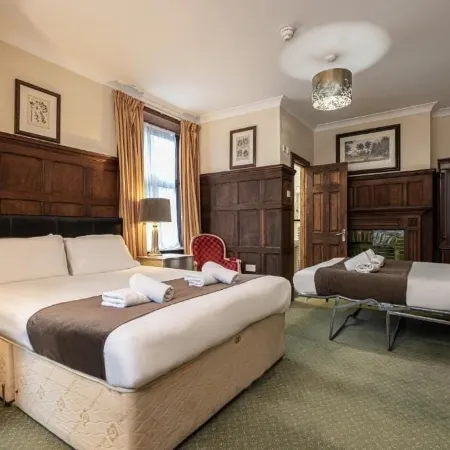 Barrington Lodge