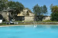 Vittoria Resort Pool & Spa - Pools