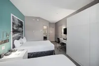 Prairie Crest Medicine Hat by IHG