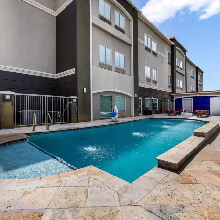 La Quinta Inn & Suites by Wyndham Alvin