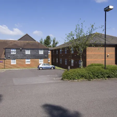 Premier Inn Ashford North