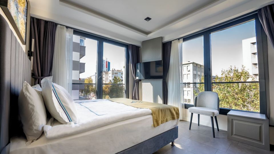 Alion Hotel