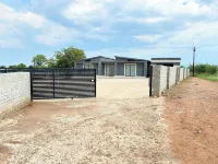 Serene 2-bedroom Retreat in Ledig With Scenic Views Отели в г. 