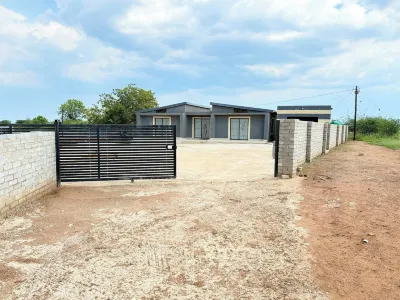 Serene 2-bedroom Retreat in Ledig With Scenic Views Hoteles en 