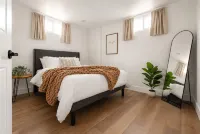 Cute Basement Apt - Walk to Shakespeare Fest, Suu, Explore Nat’l Parks