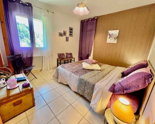 Le Cabanou - Private Spa in the Countryside. Quiet, Natural Setting with Superb Views Hotels in Le Devoluy