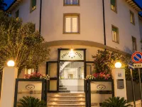 Primo Hotel Hotels near Poggio