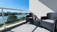 Premium City Escape - Bright Apartments by SunLake Residence