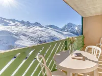 Central Renovated Stay for Four Hotels in Germ