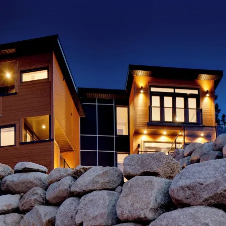 Seacliff- Luxury Halifax Waterfront Paradise -Pool, Hot Tub, Wharf & Boathouse