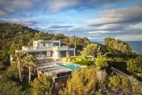 MAGNIFICENT 330 M2 VILLA - HEATED POOL - SEA AND MOUNTAIN VIEWS - Pools