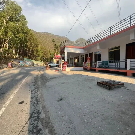 Hotel Shri Narayan & Restaurant