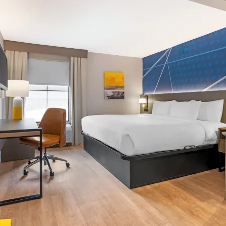 Comfort Inn & Suites Saint Louis Lafayette Square Отели рядом с достопримечательностью «Железнодорожный вокзал Юнион-Стейшн»