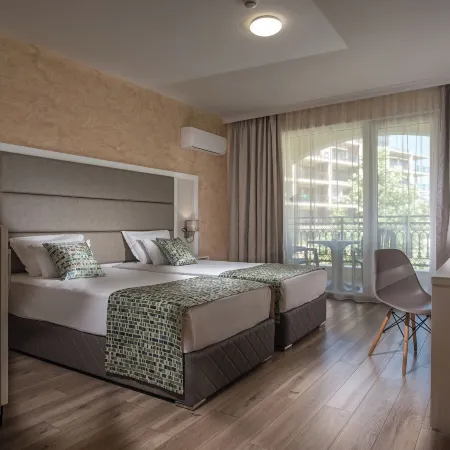 Marina Sands Bijou Boutique - Excellent Choice for Travelers Visiting Obzor 2-4p Отели в г. Обзор