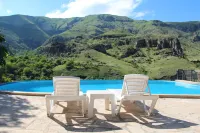 Vardzia Resort - Pools